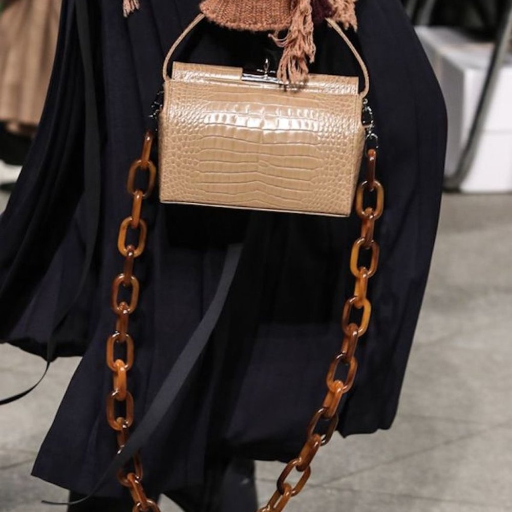 GU_DE Milky Croc-Embossed Chain Crossbody Bag